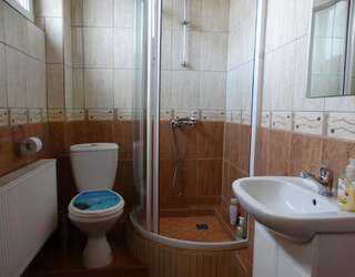 Хостелы Noclegi - Pokoje KING Дравско-Поморске Двухместный номер с 2 отдельными кроватями и ванной комнатой-5