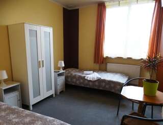 Хостелы Noclegi - Pokoje KING Дравско-Поморске Двухместный номер с 2 отдельными кроватями и ванной комнатой-6